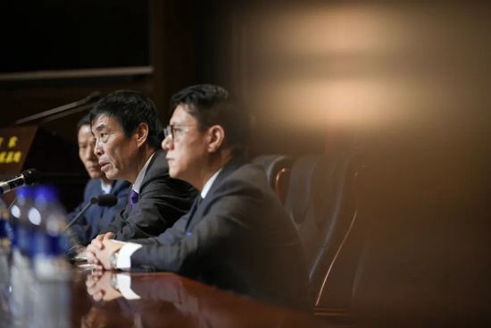 在线观看无遮挡